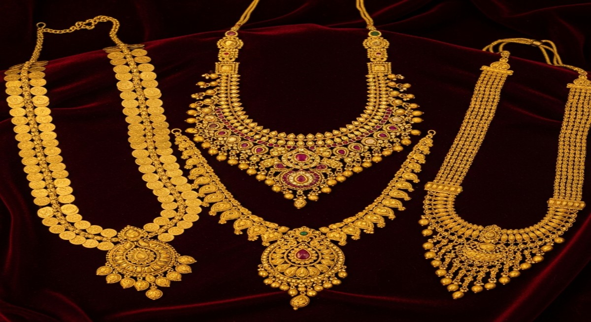 Traditional Gold Long Haram