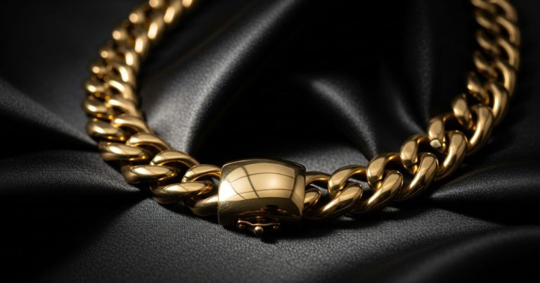 heavy gold link necklace